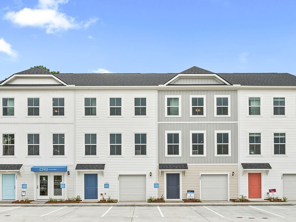 Stylish 3-story Jennings townhome at Clear Springs with modern curb appeal